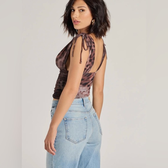 Fab and Fierce Animal Print Tank Top Size Large - Picture 3 of 11